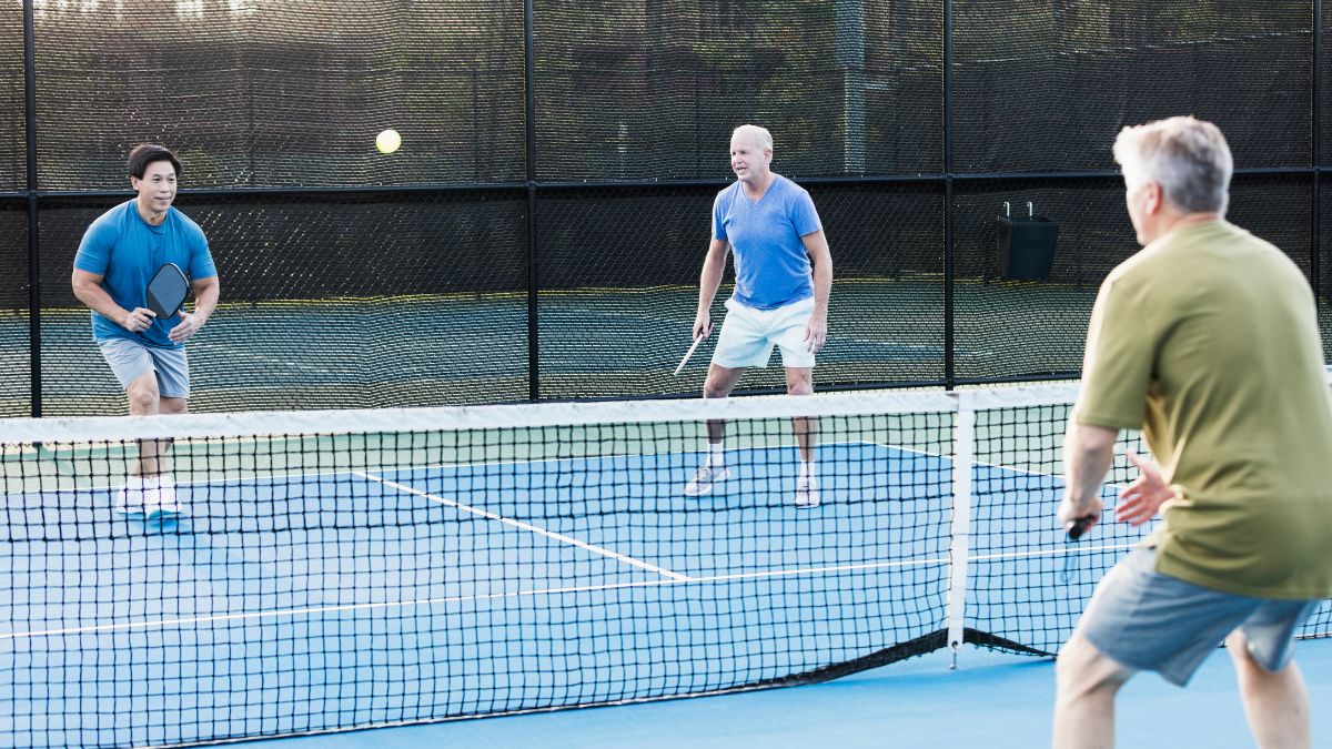 Where to Stand in Pickleball Doubles Helpful Guide for Beginners
