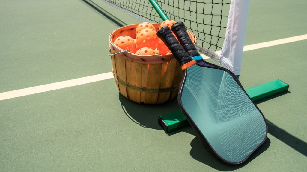 How Much Should a Pickleball Paddle Cost